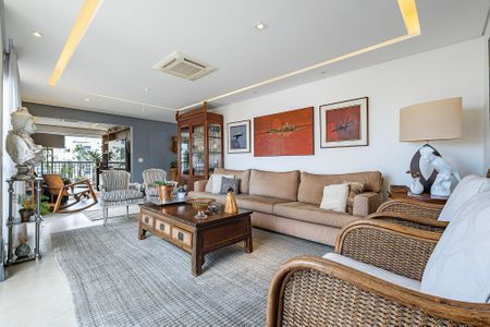 Apartamento à venda com 243m², 3 quartos e 4 vagasSala