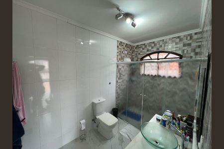 Casa à venda com 3 quartos, 200m² em Vila Santa Clara, São Paulo