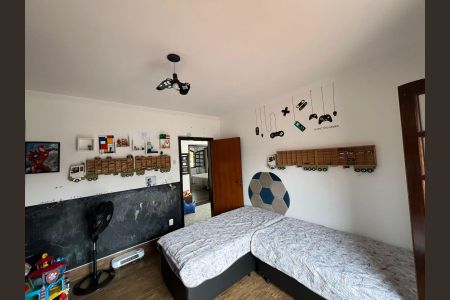 Casa à venda com 3 quartos, 200m² em Vila Santa Clara, São Paulo