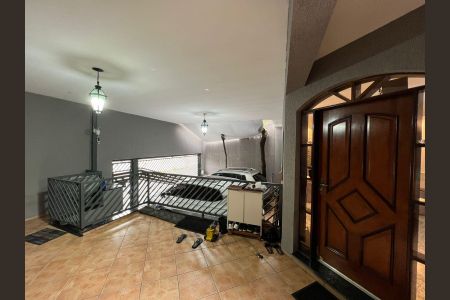 Casa à venda com 3 quartos, 200m² em Vila Santa Clara, São Paulo