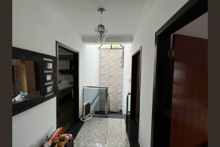 Casa à venda com 3 quartos, 200m² em Vila Santa Clara, São Paulo