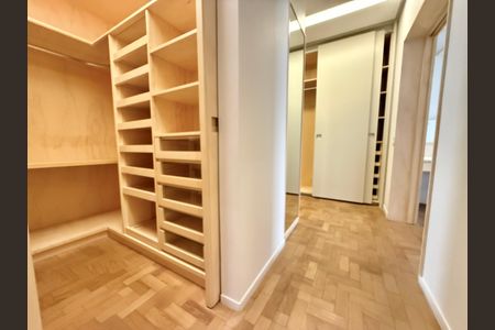 Apartamento à venda com 3 quartos, 256m² em Jardim Paulista, São Paulo