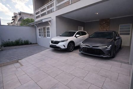 Casa à venda com 230m², 3 quartos e 4 vagasÁrea externa