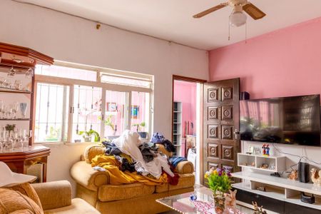 Casa à venda com 4 quartos, 260m² em Vila Invernada, São Paulo