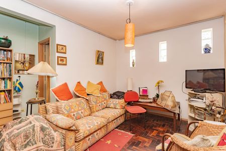 Casa à venda com 5 quartos, 210m² em Jardim Umuarama, São Paulo