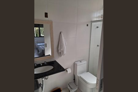 Casa de condomínio para alugar com 280m², 4 quartos e 2 vagas Casa de condomínio para alugar com 280m², 4 quartos e 2 vagasBanheiro