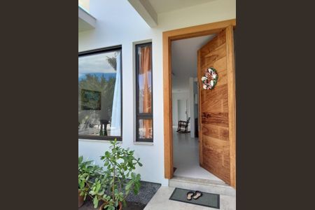 Casa de condomínio para alugar com 280m², 4 quartos e 2 vagas Casa de condomínio para alugar com 280m², 4 quartos e 2 vagasÁrea externa