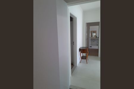 Casa de condomínio para alugar com 280m², 4 quartos e 2 vagas Casa de condomínio para alugar com 280m², 4 quartos e 2 vagasSala