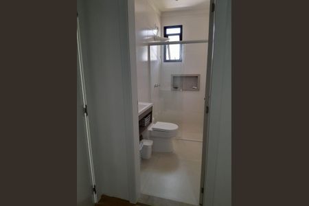Casa de condomínio para alugar com 280m², 4 quartos e 2 vagas Casa de condomínio para alugar com 280m², 4 quartos e 2 vagasBanheiro