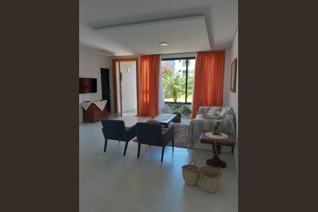 Casa de condomínio para alugar com 280m², 4 quartos e 2 vagas Casa de condomínio para alugar com 280m², 4 quartos e 2 vagasSala