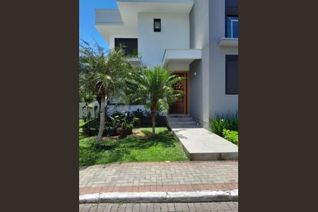 Casa de condomínio para alugar com 280m², 4 quartos e 2 vagas Casa de condomínio para alugar com 280m², 4 quartos e 2 vagasÁrea externa