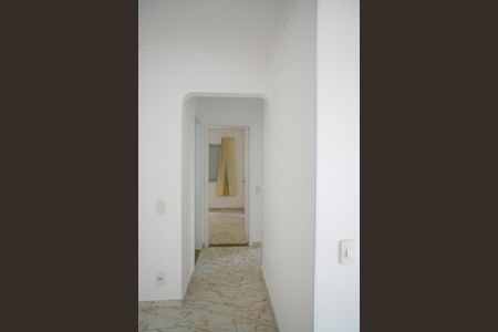 Apartamento para alugar com 75m², 3 quartos e 1 vaga Apartamento para alugar com 75m², 3 quartos e 1 vagaCorredor