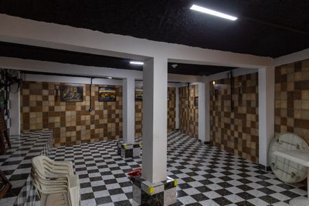 Casa à venda com 375m², 3 quartos e 4 vagasSalao de festas
