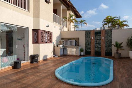 Casa à venda com 375m², 3 quartos e 4 vagasPiscina