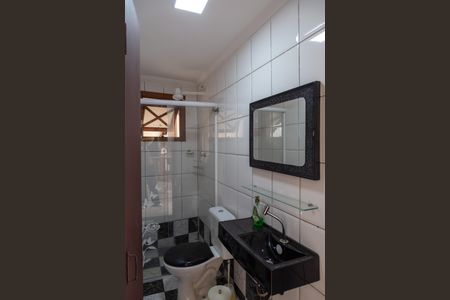 Casa à venda com 375m², 3 quartos e 4 vagasBanheiro da Área gourmet
