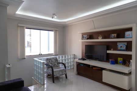 Casa à venda com 375m², 3 quartos e 4 vagasSala 2