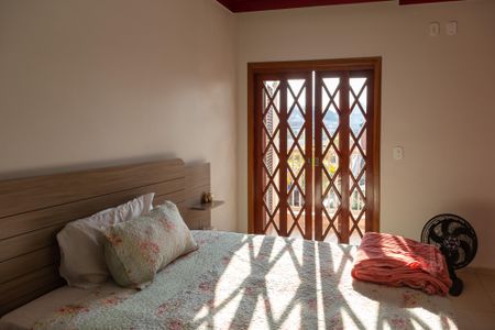 Casa à venda com 375m², 3 quartos e 4 vagasSuíte 2 