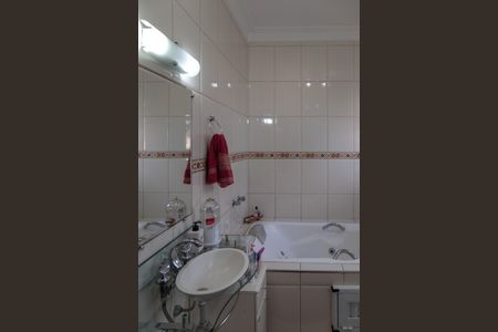Casa à venda com 375m², 3 quartos e 4 vagasBanheiro da Suíte 3