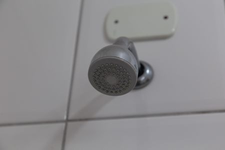 Casa à venda com 375m², 3 quartos e 4 vagasBanheiro da Suíte 2 