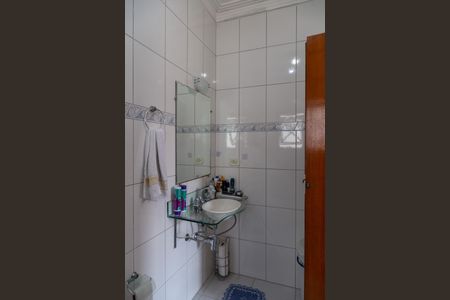 Casa à venda com 375m², 3 quartos e 4 vagasBanheiro do Suíte 1
