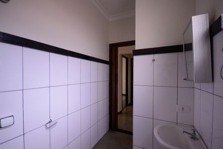 Apartamento para alugar com 71m², 2 quartos e sem vaga Apartamento para alugar com 71m², 2 quartos e sem vagaBanheiro