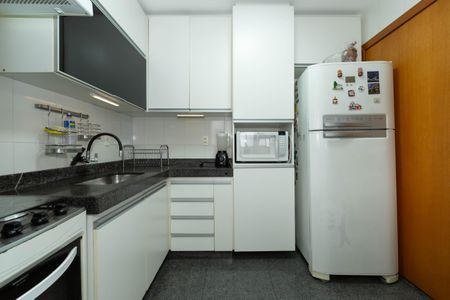 Apartamento à venda com 95m², 3 quartos e 3 vagasCOZINHA