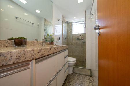 Apartamento à venda com 95m², 3 quartos e 3 vagasBANHEIRO2