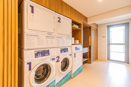 Studio para alugar com 28m², 1 quarto e sem vaga Studio para alugar com 28m², 1 quarto e sem vagaLavanderia prédio