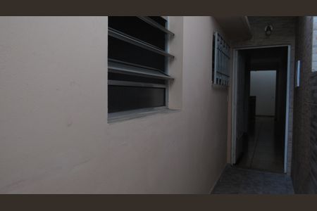 Casa para alugar com 100m², 2 quartos e sem vagaÁrea externa