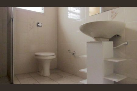 Casa para alugar com 100m², 2 quartos e sem vagaBanheiro 