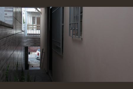 Casa para alugar com 100m², 2 quartos e sem vagaÁrea externa