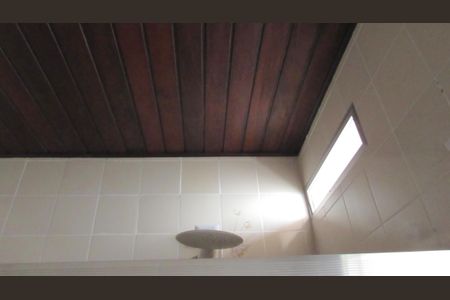 Casa para alugar com 100m², 2 quartos e sem vagaBanheiro 