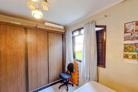 Casa à venda com 600m², 5 quartos e 4 vagasSuite - Casa 1