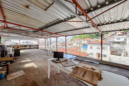 Casa à venda com 600m², 5 quartos e 4 vagasÁrea externa