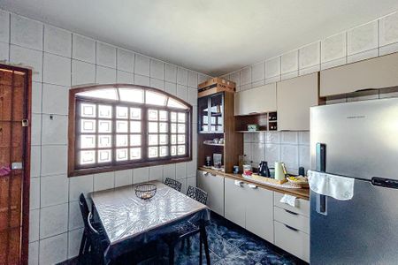 Casa à venda com 600m², 5 quartos e 4 vagasCozinha - Casa 2