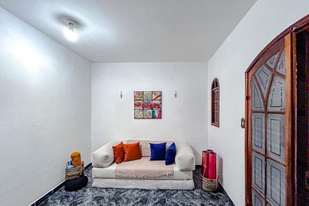 Casa à venda com 600m², 5 quartos e 4 vagasSala - Casa 2