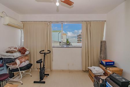 Apartamento à venda com 156m², 4 quartos e sem vagaQuarto 3