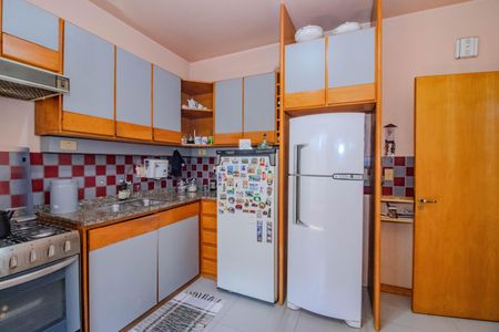 Apartamento à venda com 156m², 4 quartos e sem vagaCozinha