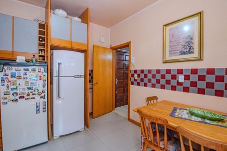 Apartamento à venda com 156m², 4 quartos e sem vagaCozinha