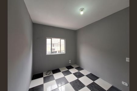 Quarto 1 de casa para alugar com 2 quartos, 40m² em Jardim Elisa Maria, São Paulo