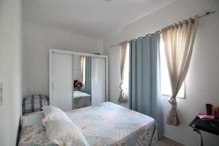 Casa de condomínio à venda com 125m², 3 quartos e 1 vagaQuarto 2