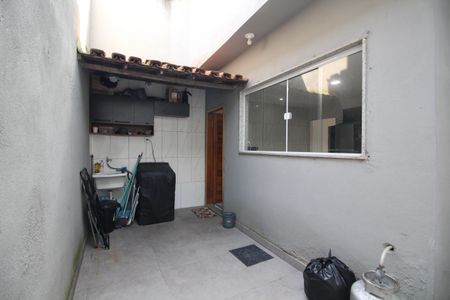 Casa de condomínio à venda com 125m², 3 quartos e 1 vagaÁrea de Serviço