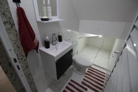 Casa de condomínio à venda com 125m², 3 quartos e 1 vagaLavabo