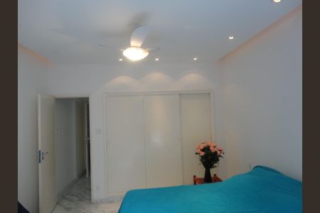 Apartamento à venda com 120m², 4 quartos e 8 vagasQuarto