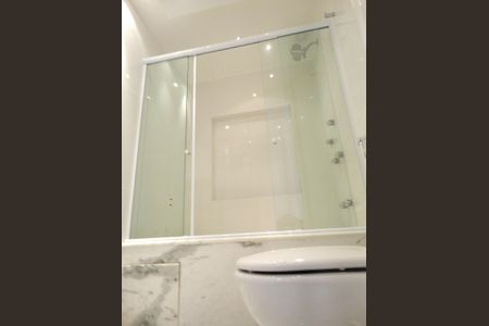 Apartamento à venda com 120m², 4 quartos e 8 vagasBanheiro