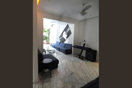 Apartamento à venda com 120m², 4 quartos e 8 vagasSala