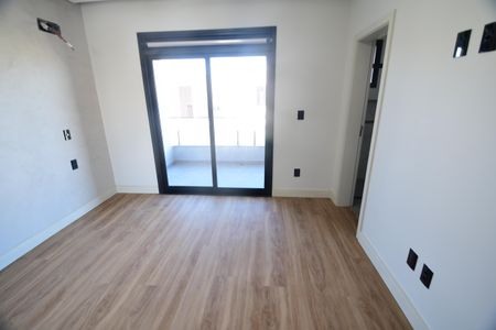 Casa de condomínio à venda com 340m², 5 quartos e 4 vagasQuarto 4 - Suíte