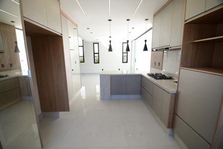 Casa de condomínio à venda com 340m², 5 quartos e 4 vagasCozinha