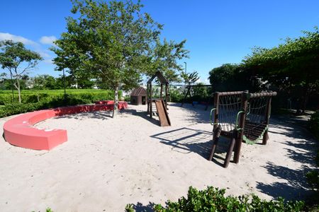 Casa de condomínio à venda com 340m², 5 quartos e 4 vagasÁrea comum - Playground