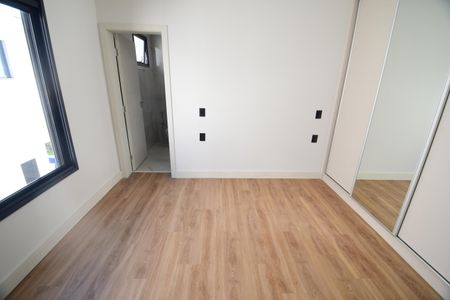 Casa de condomínio à venda com 340m², 5 quartos e 4 vagasQuarto 1 - Suíte